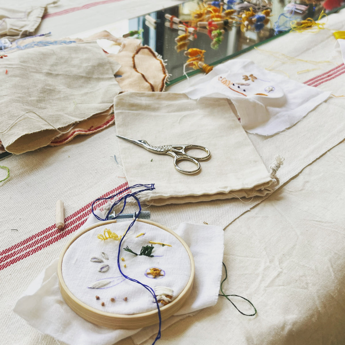 Vale de sastre para taller de bordado